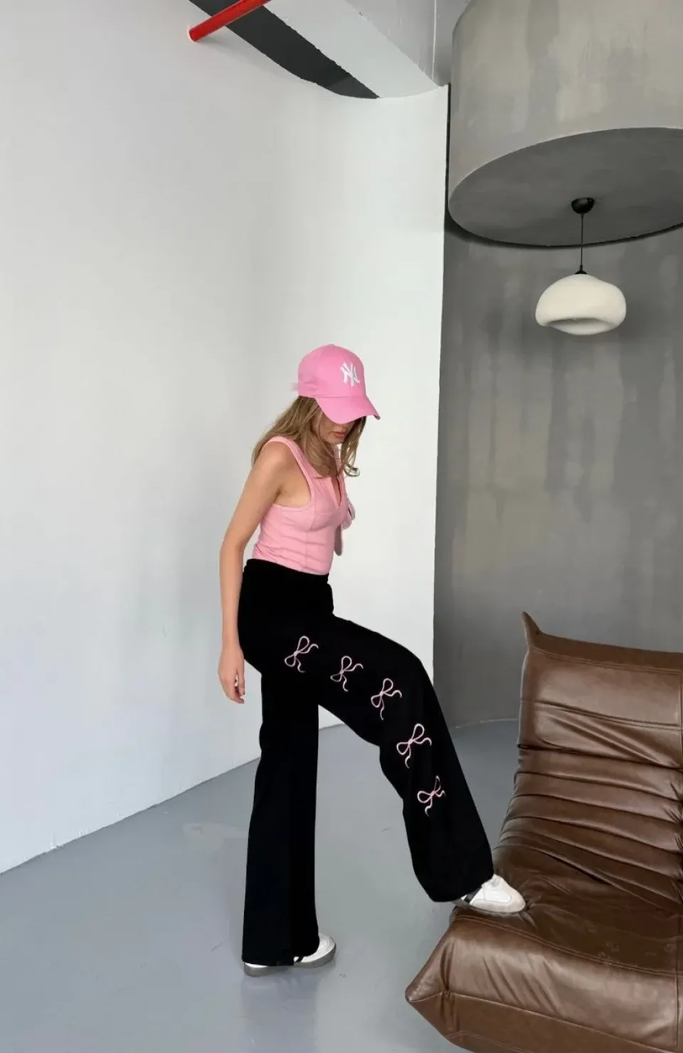 Osy Modal Yumuşak Dokulu Kumaş Nakış işlemeli Rahat Bol Paça Eşofman Pantalon - Siyah