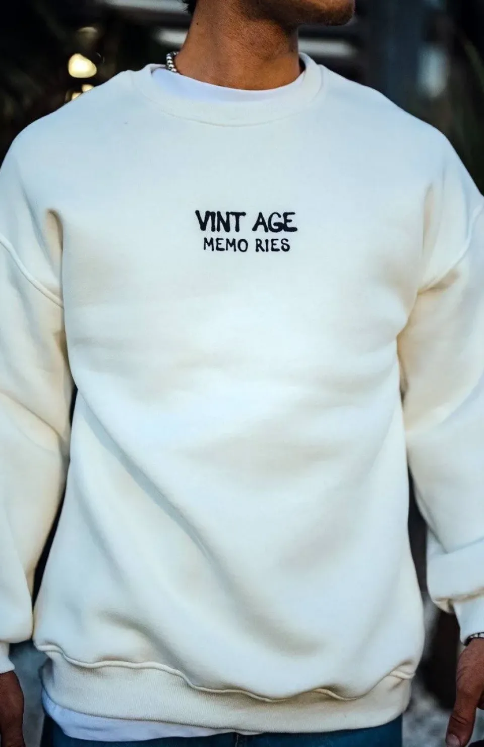 Oversize Bisiklet Yaka Üç İplik Baskılı SweatShirt - Beyaz