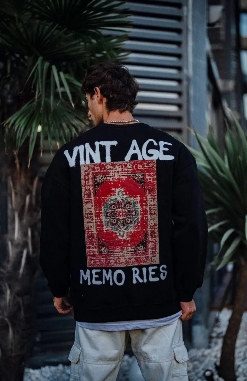 Oversize Bisiklet Yaka Üç İplik Baskılı SweatShirt - Siyah Somersan Giyim | Kadın, Erkek ve Çocuk Moda