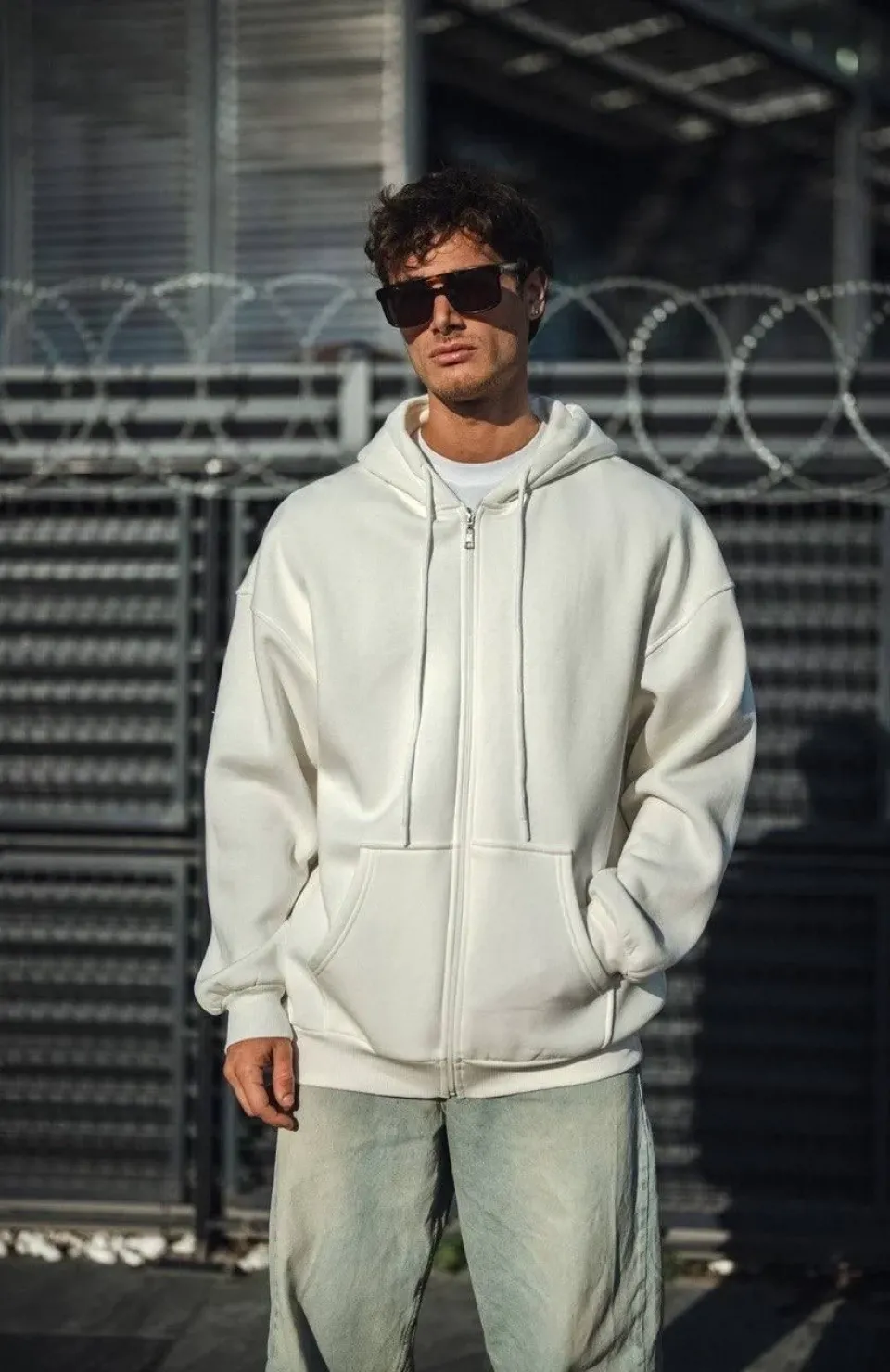 Oversize Tam Fermuarlı Uzun Kol Hırka - Beyaz Somersan Giyim | Kadın, Erkek ve Çocuk Moda