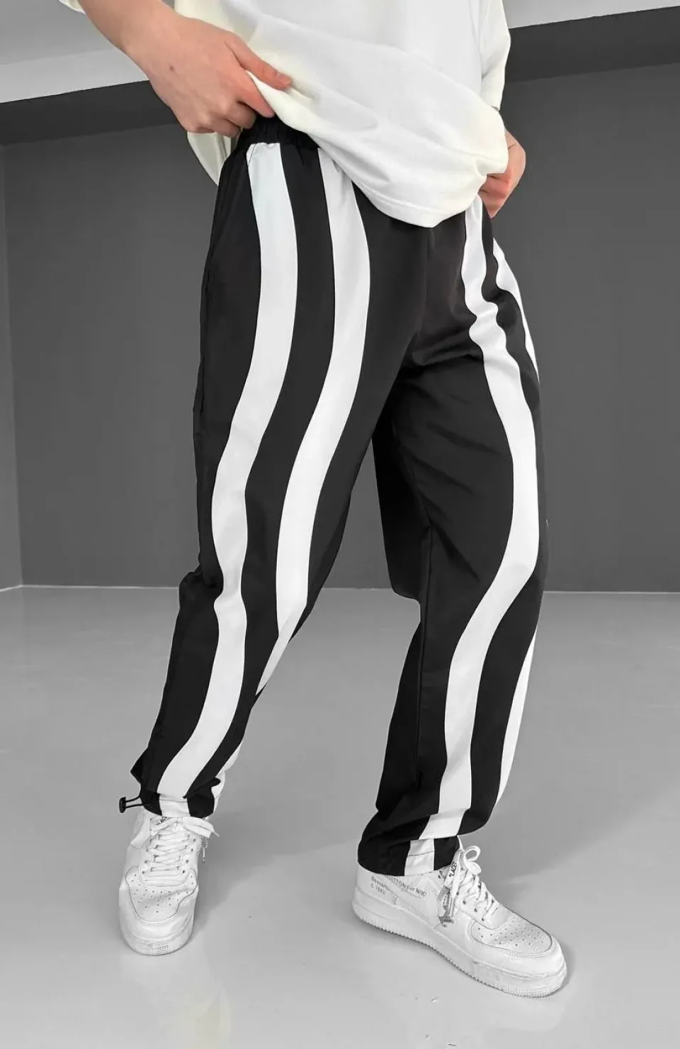 Paraşüt Kumaş Eşofman - Siyah