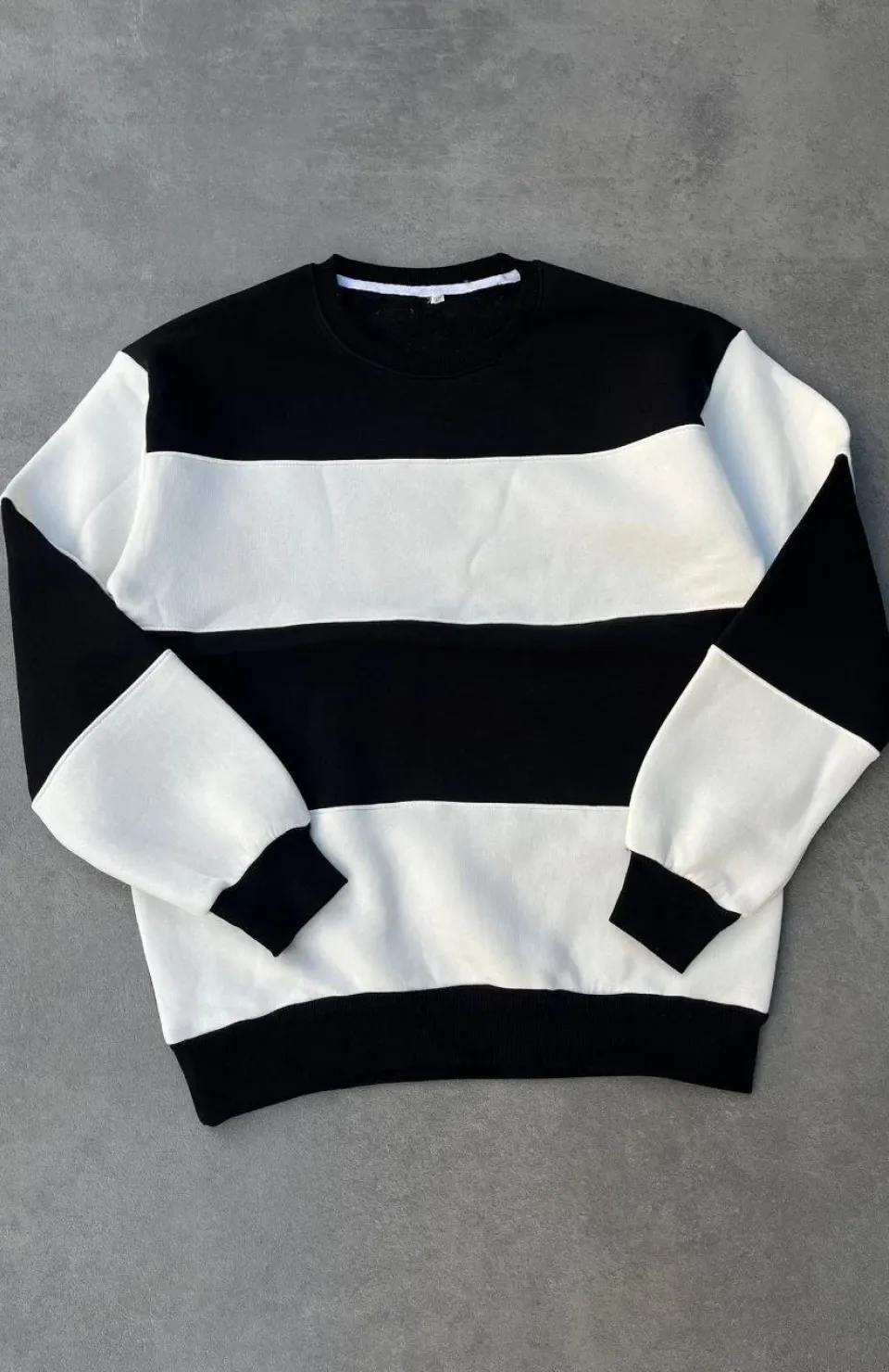 Parçalı Bisiklet Yaka Baskılı SweatShirt - Siyah