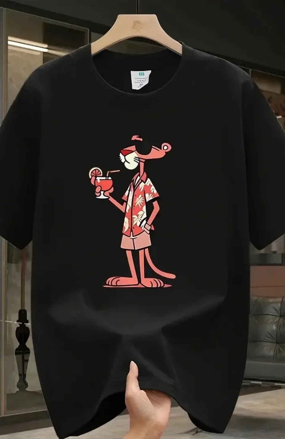 Pembe Panter Baskılı Erkek Oversize Günlük Kısa Kollu Tişört İlkbahar ve Yaz için Mükemmeldir - Siyah