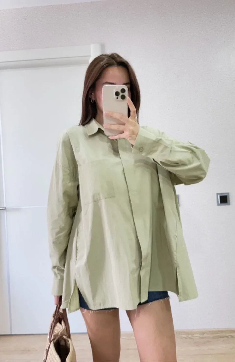 Poplin Kadın Yakalı Yandan Yırtmaçlı Arka Pens Detaylı Gömlek - Yeşil