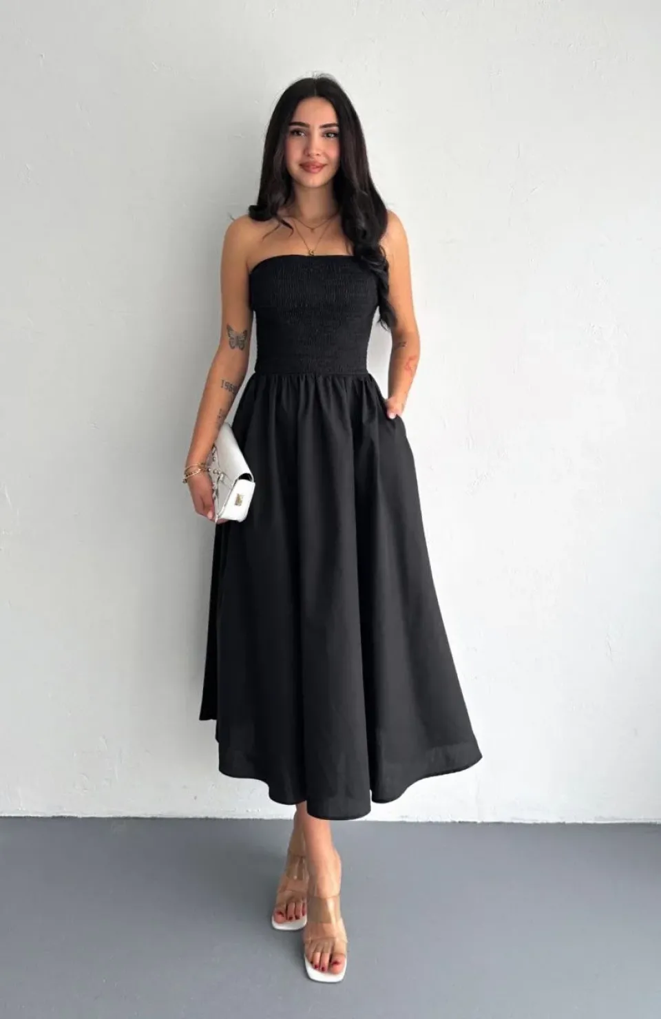 Straplez Pileli Elbise - Siyah