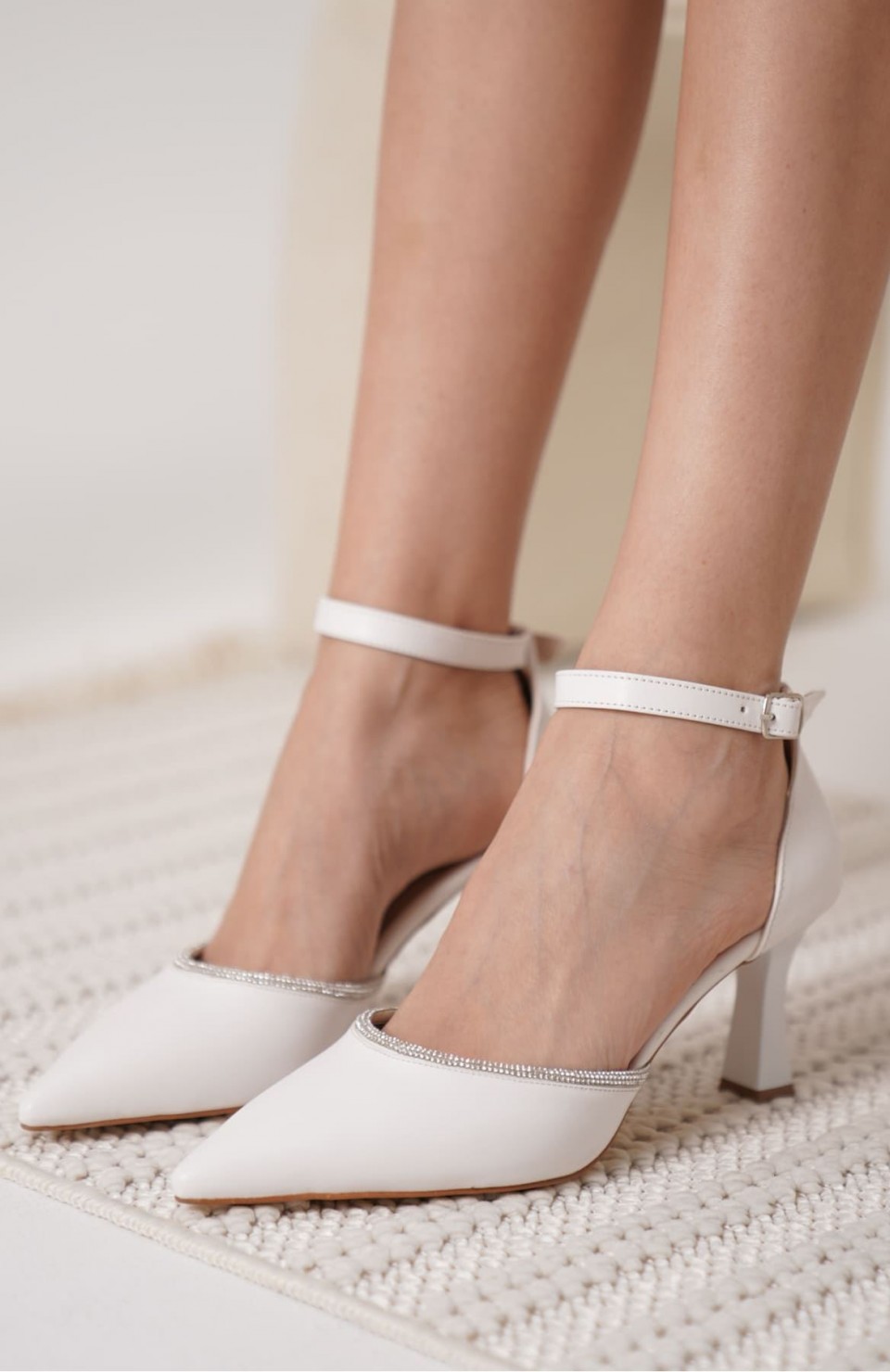 Taşlı Kadın Beyaz Topuklu Ayakkabı TR12MS02B Somersan Giyim | Kadın, Erkek ve Çocuk Moda