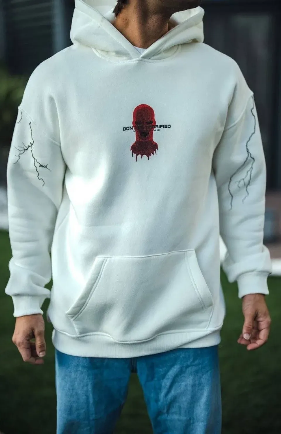 Üç İplik Kapüşonlu Baskılı Oversize SweatShirt- Beyaz Somersan Giyim | Kadın, Erkek ve Çocuk Moda
