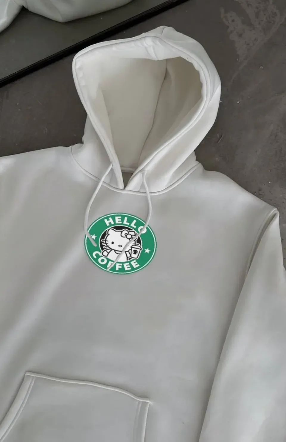 Üç İplik Penye Uzun Kol Kapüşonlu SweatShirt - Beyaz Somersan Giyim | Kadın, Erkek ve Çocuk Moda