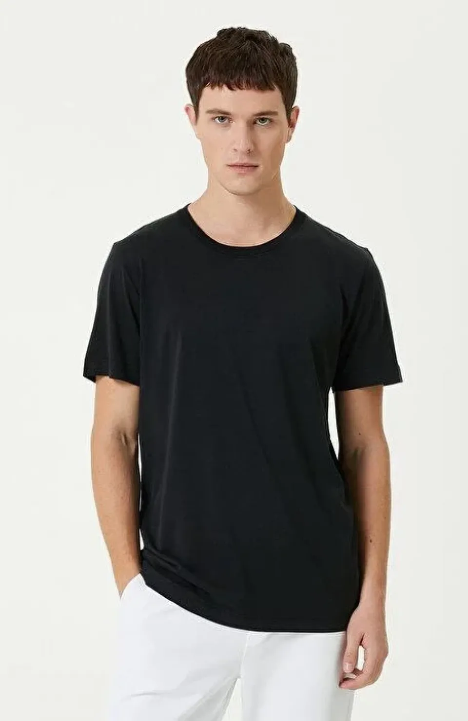 Unisex Basic Bisiklet Yaka Regular T-Shirt - Siyah Somersan Giyim | Kadın, Erkek ve Çocuk Moda