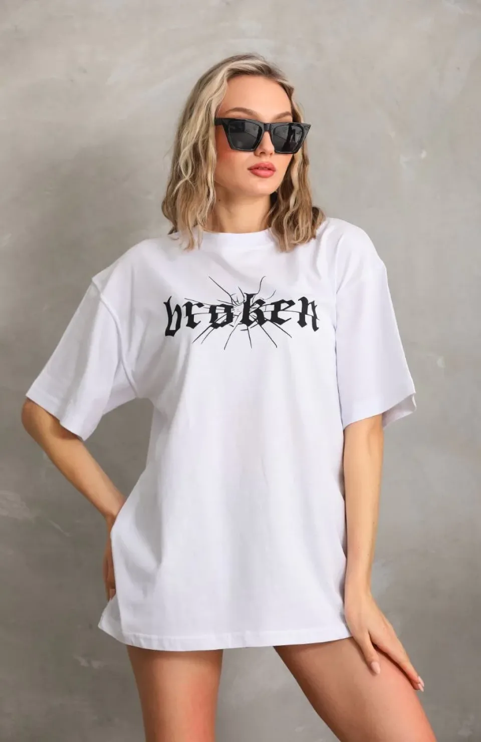 Unisex Baskılı Oversize T-Shirt - Beyaz Somersan Giyim | Kadın, Erkek ve Çocuk Moda
