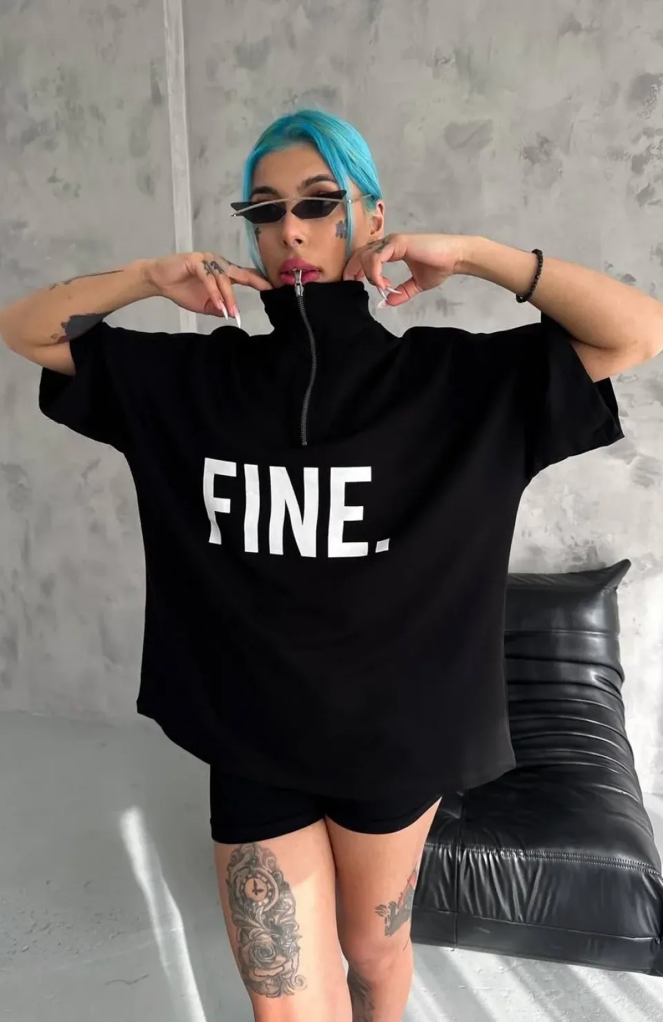 Unisex Baskılı Yarım Fermuarlı T-Shirt - Siyah