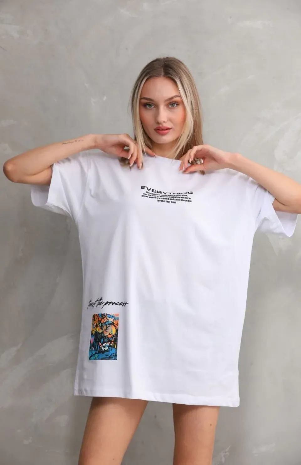 Unisex Bisiklet Yaka Baskılı Oversize T-Shirt - Beyaz Somersan Giyim | Kadın, Erkek ve Çocuk Moda