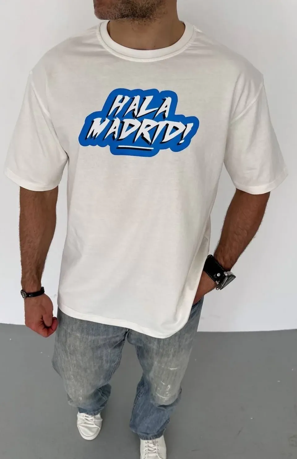 Unisex Bisiklet Yaka Baskılı Oversize T-Shirt - Beyaz Somersan Giyim | Kadın, Erkek ve Çocuk Moda