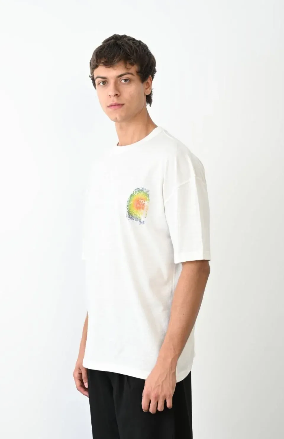 Unisex Bisiklet Yaka Baskılı Oversize T-Shirt - Beyaz Somersan Giyim | Kadın, Erkek ve Çocuk Moda