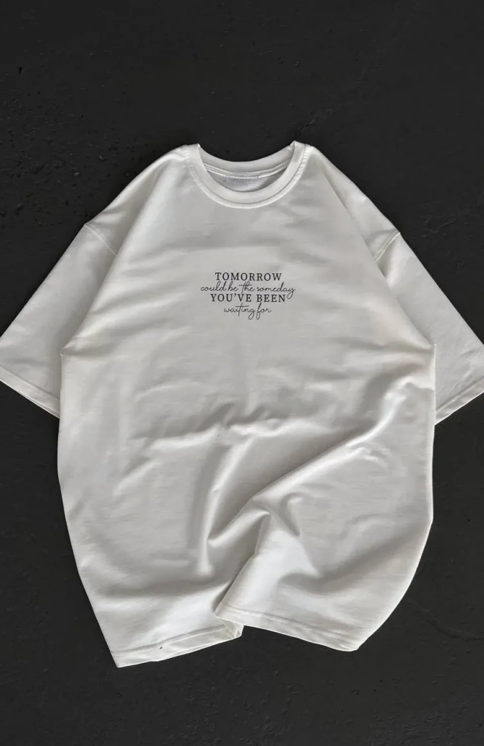 Unisex Bisiklet Yaka Baskılı Oversize T-Shirt - Beyaz Somersan Giyim | Kadın, Erkek ve Çocuk Moda