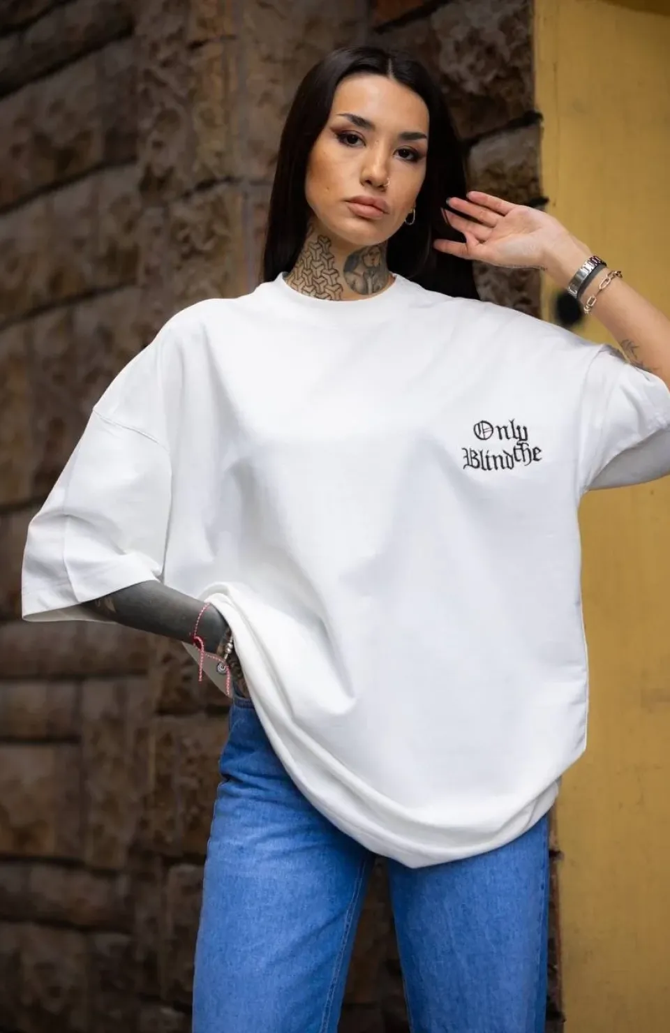 Unisex Bisiklet Yaka Baskılı Oversize T-Shirt - Beyaz Somersan Giyim | Kadın, Erkek ve Çocuk Moda