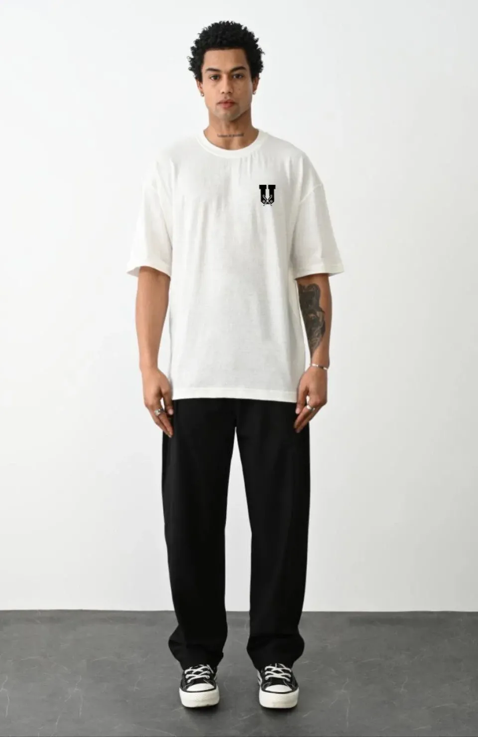 Unisex Bisiklet Yaka Baskılı Oversize T-Shirt - Beyaz Somersan Giyim | Kadın, Erkek ve Çocuk Moda