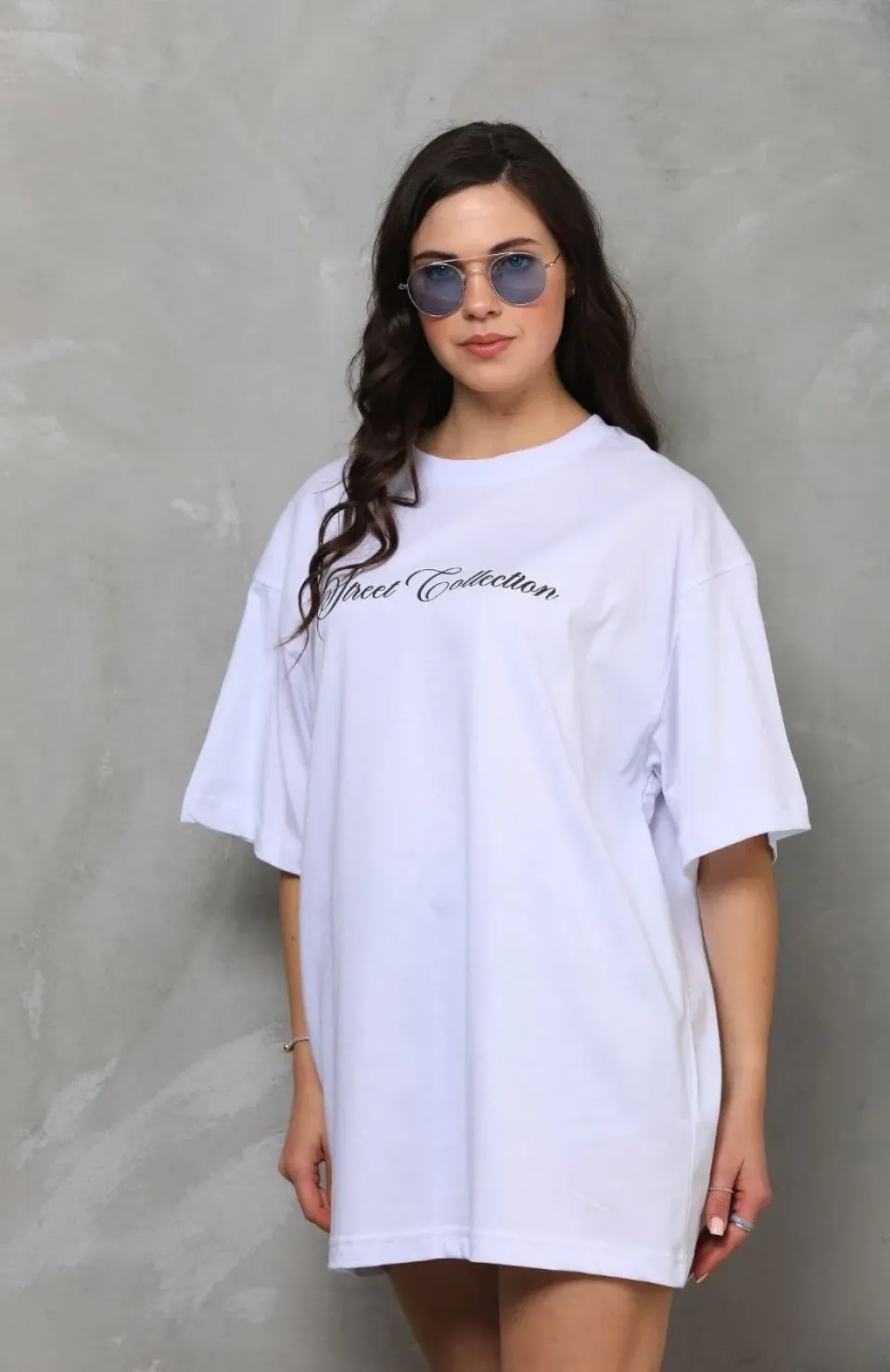 Unisex Bisiklet Yaka Baskılı Oversize T-Shirt - Beyaz Somersan Giyim | Kadın, Erkek ve Çocuk Moda