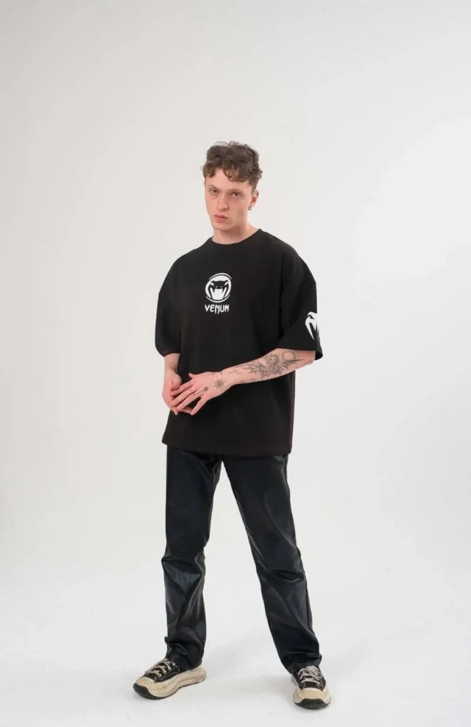 Unisex Bisiklet Yaka Baskılı Oversize T-Shirt - Siyah