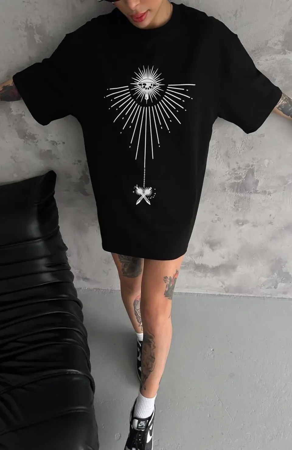 Unisex Bisiklet Yaka Baskılı Oversize T-Shirt - Siyah Somersan Giyim | Kadın, Erkek ve Çocuk Moda