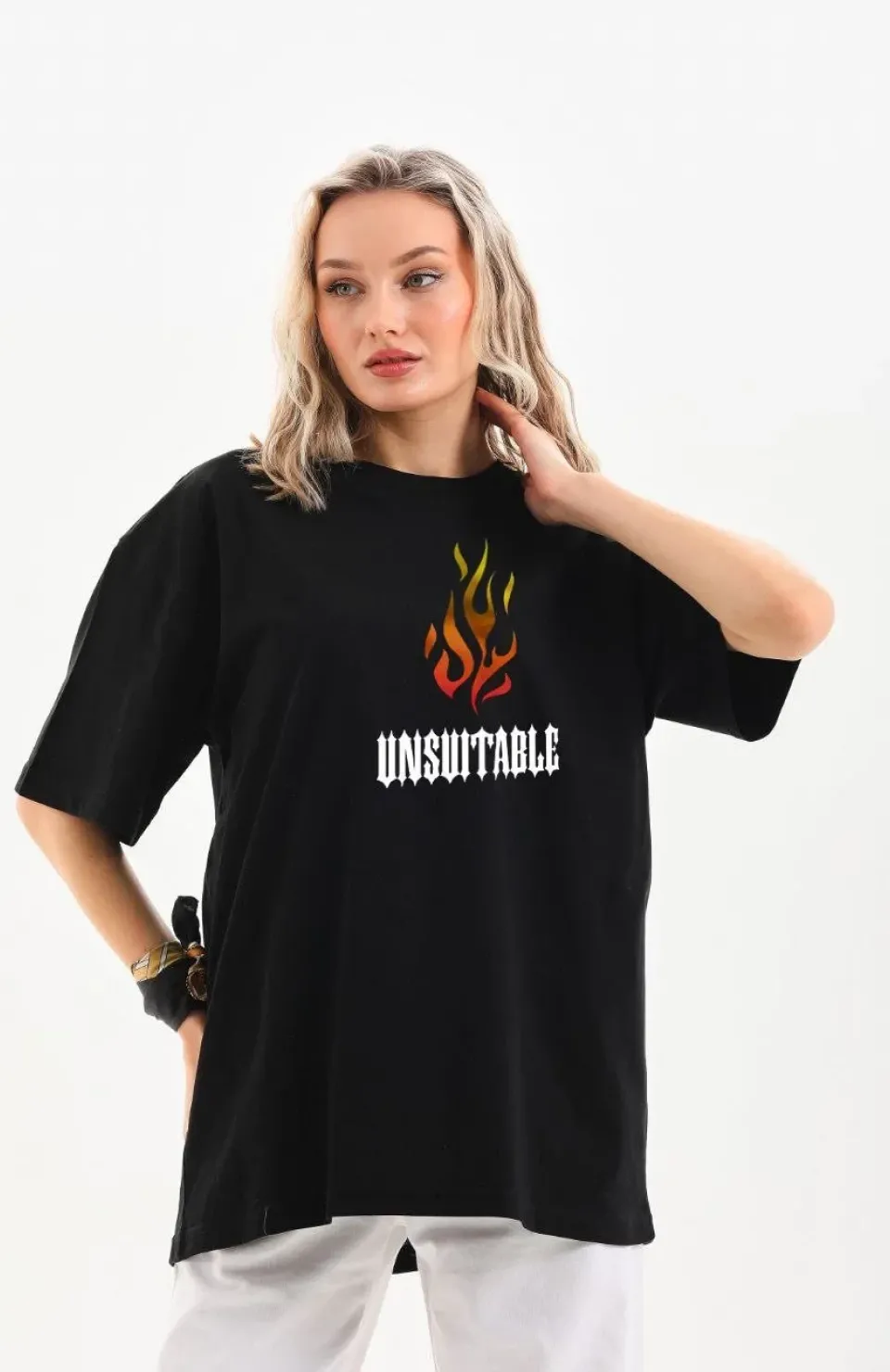 Unisex Bisiklet Yaka Baskılı Oversize T-Shirt - Siyah Somersan Giyim | Kadın, Erkek ve Çocuk Moda