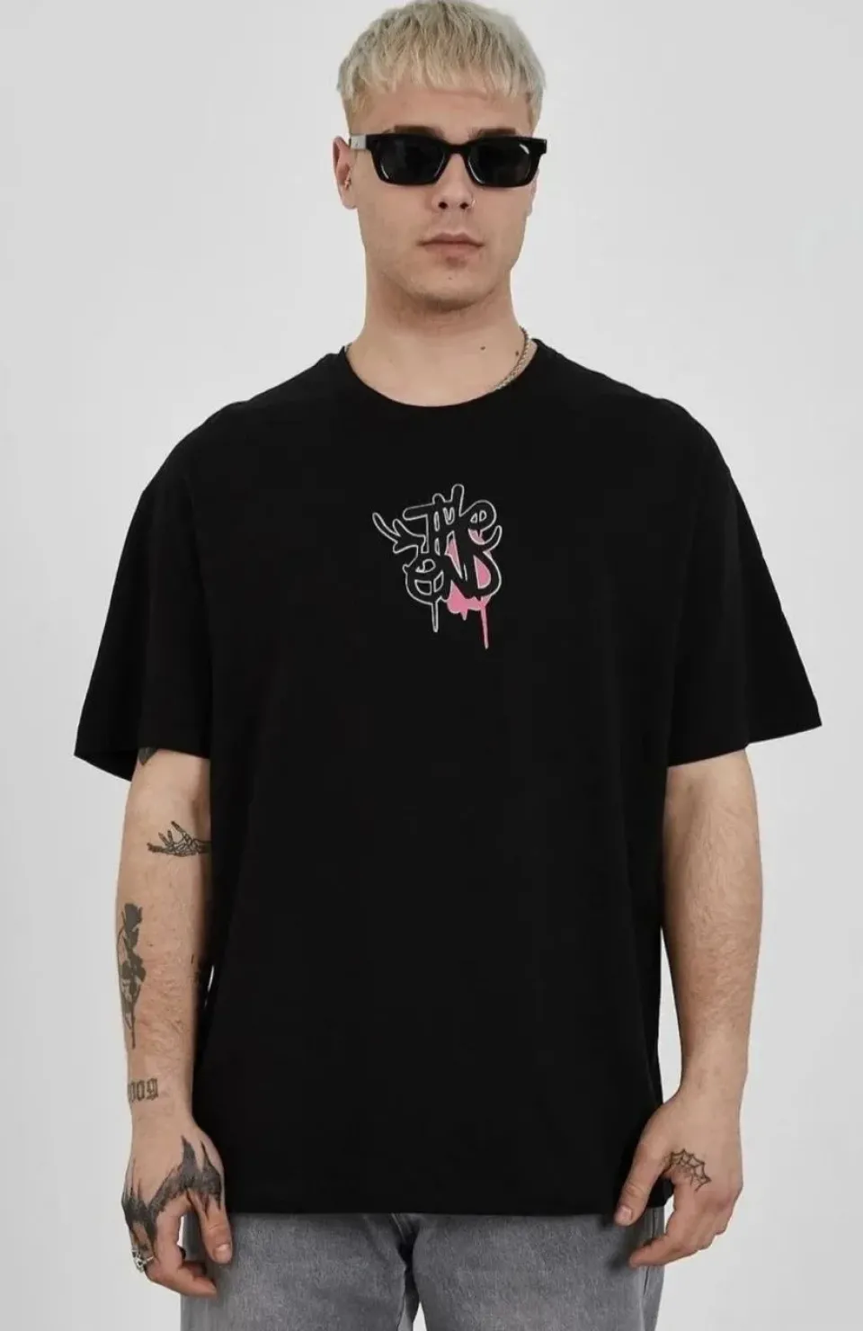 Unisex Bisiklet Yaka Baskılı Oversize T-Shirt - Siyah Somersan Giyim | Kadın, Erkek ve Çocuk Moda