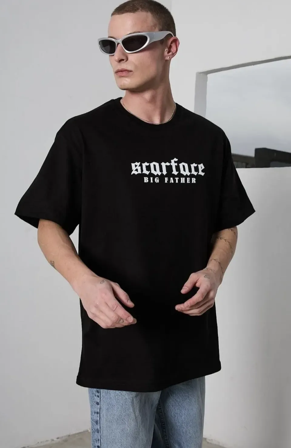 Unisex Bisiklet Yaka Baskılı Oversize T-Shirt - Siyah Somersan Giyim | Kadın, Erkek ve Çocuk Moda