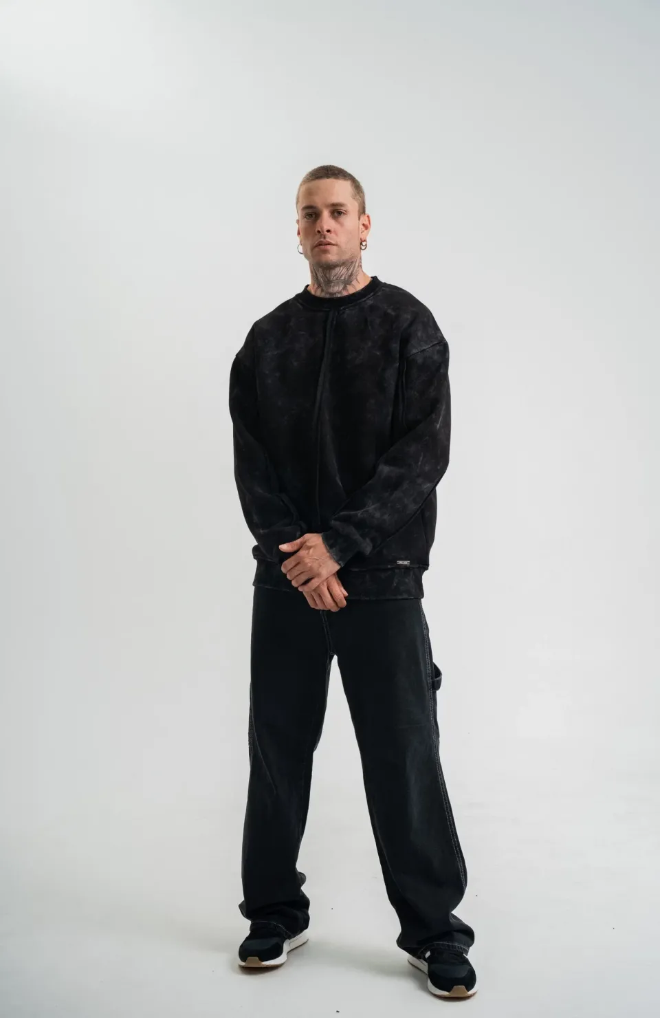 Unisex Bisiklet Yaka Özel Pis Dikişli Yıkamalı SweatShirt - Siyah