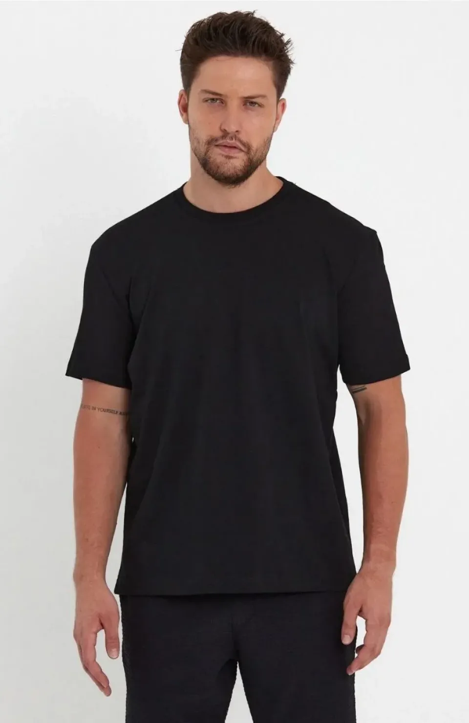 Unisex Düz Biskilet Yaka Oversize T-shirt - Siyah