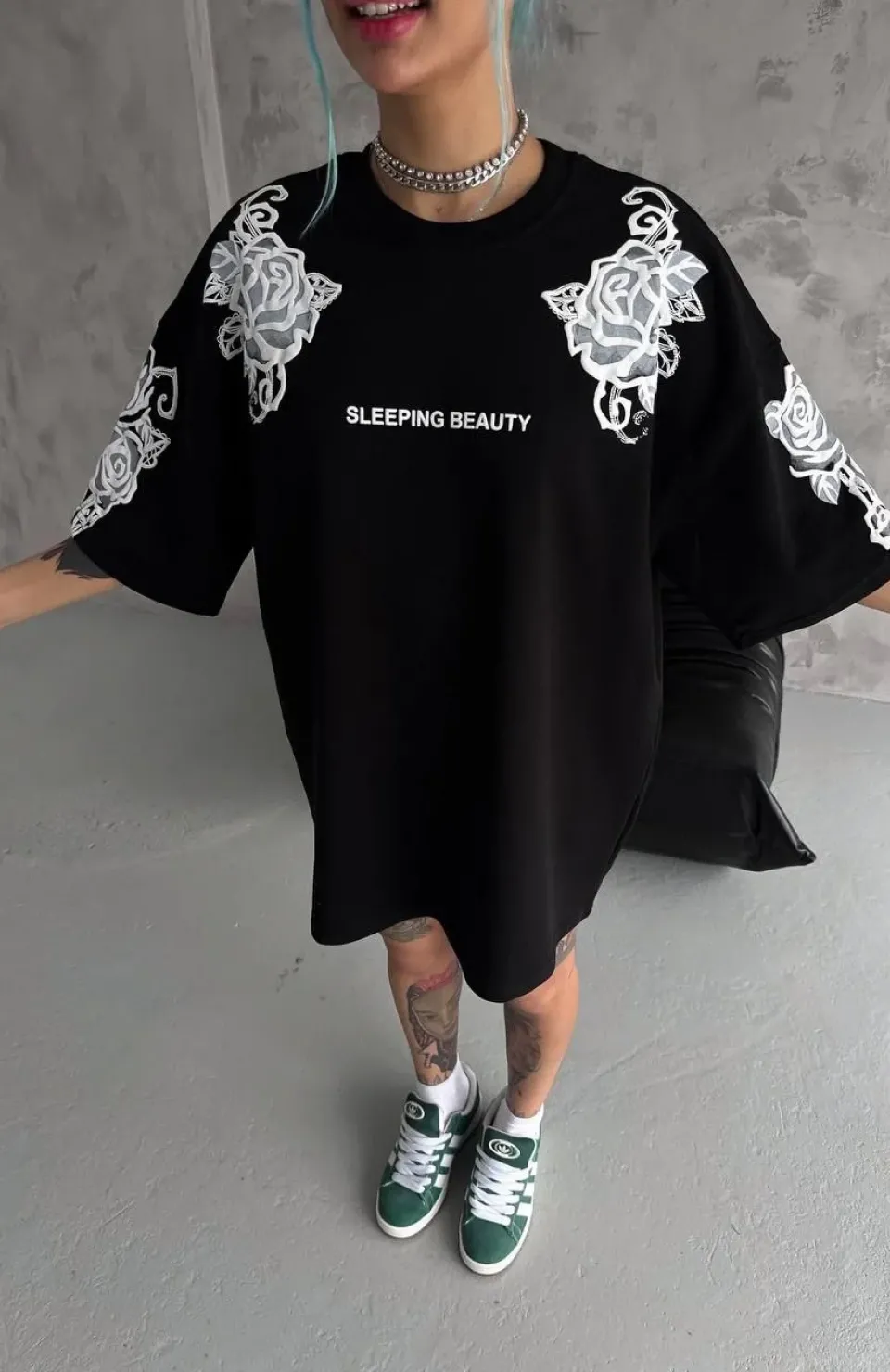 Unisex Flok Kabartma Baskılı T-Shirt - Siyah Somersan Giyim | Kadın, Erkek ve Çocuk Moda