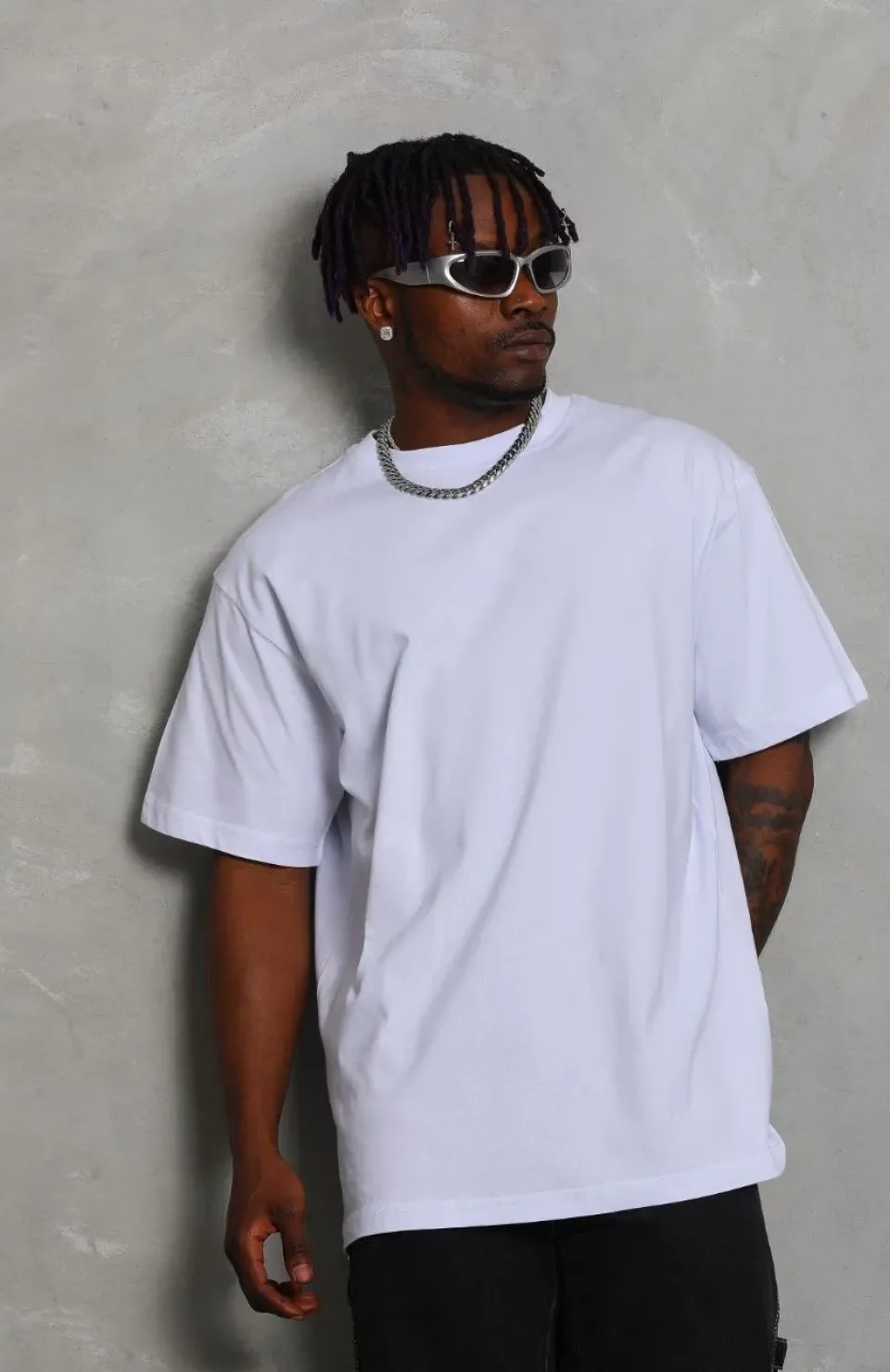 Unisex Oversize Düz Bisiklet Yaka T-Shirt - Beyaz Somersan Giyim | Kadın, Erkek ve Çocuk Moda