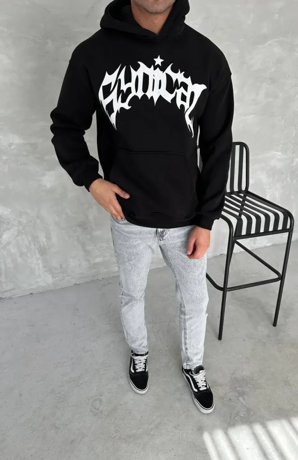 Unisex Üç İplik Kapüşonlu Baskılı SweatShirt - Siyah