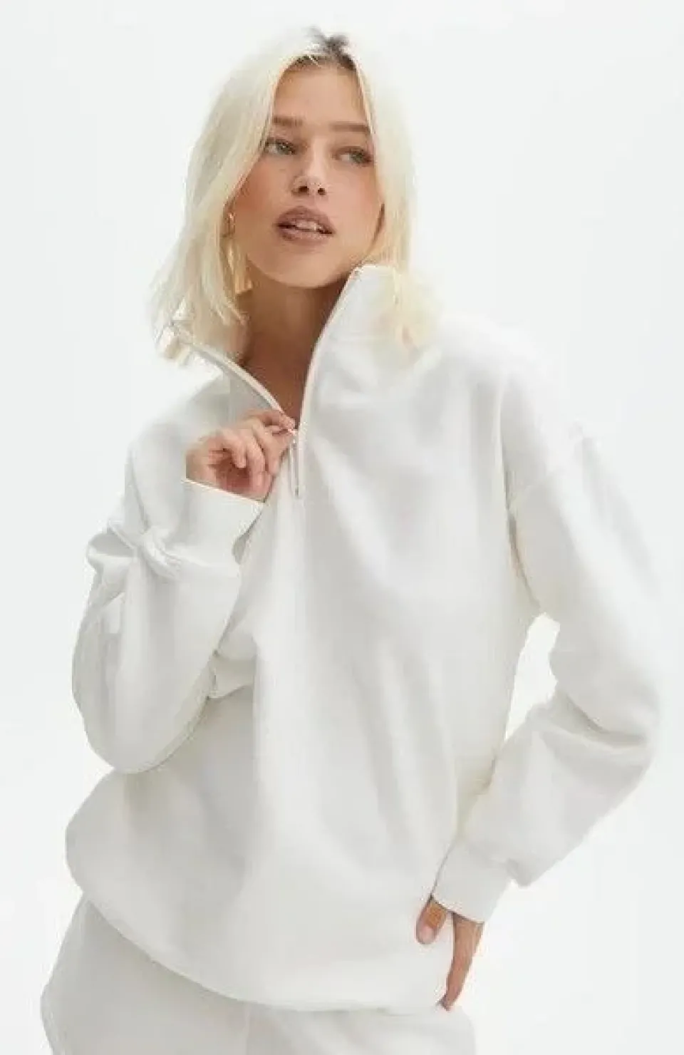 Unisex Uzun Kol Yarım Farmuarlı Yakalı Basic SweatShirt - Beyaz Somersan Giyim | Kadın, Erkek ve Çocuk Moda