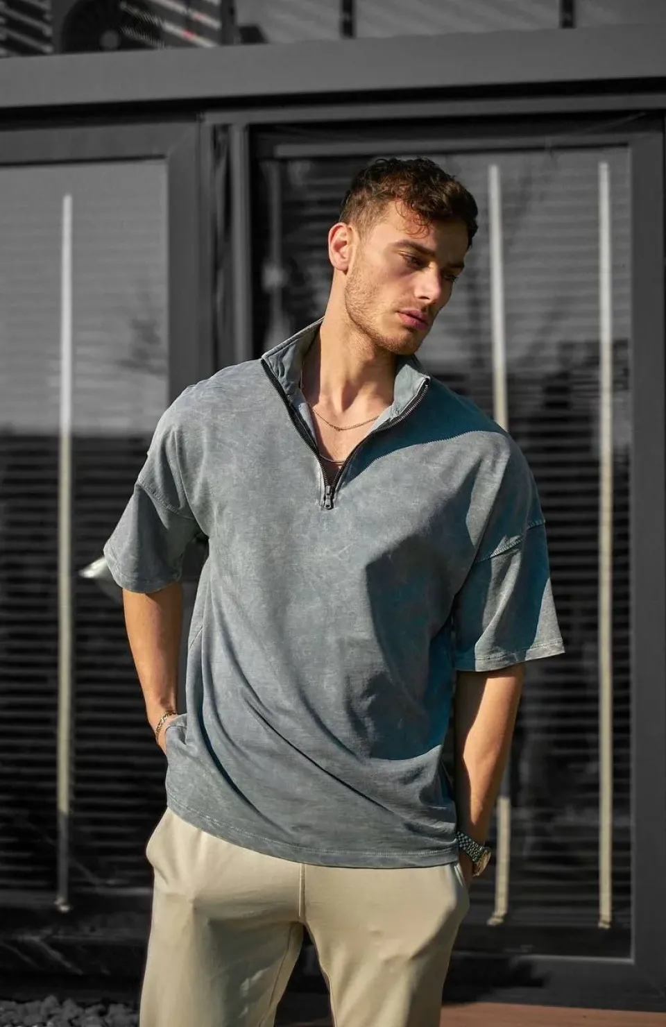 Unisex Yarım Fermuarlı Yıkamalı T-Shirt - Gri