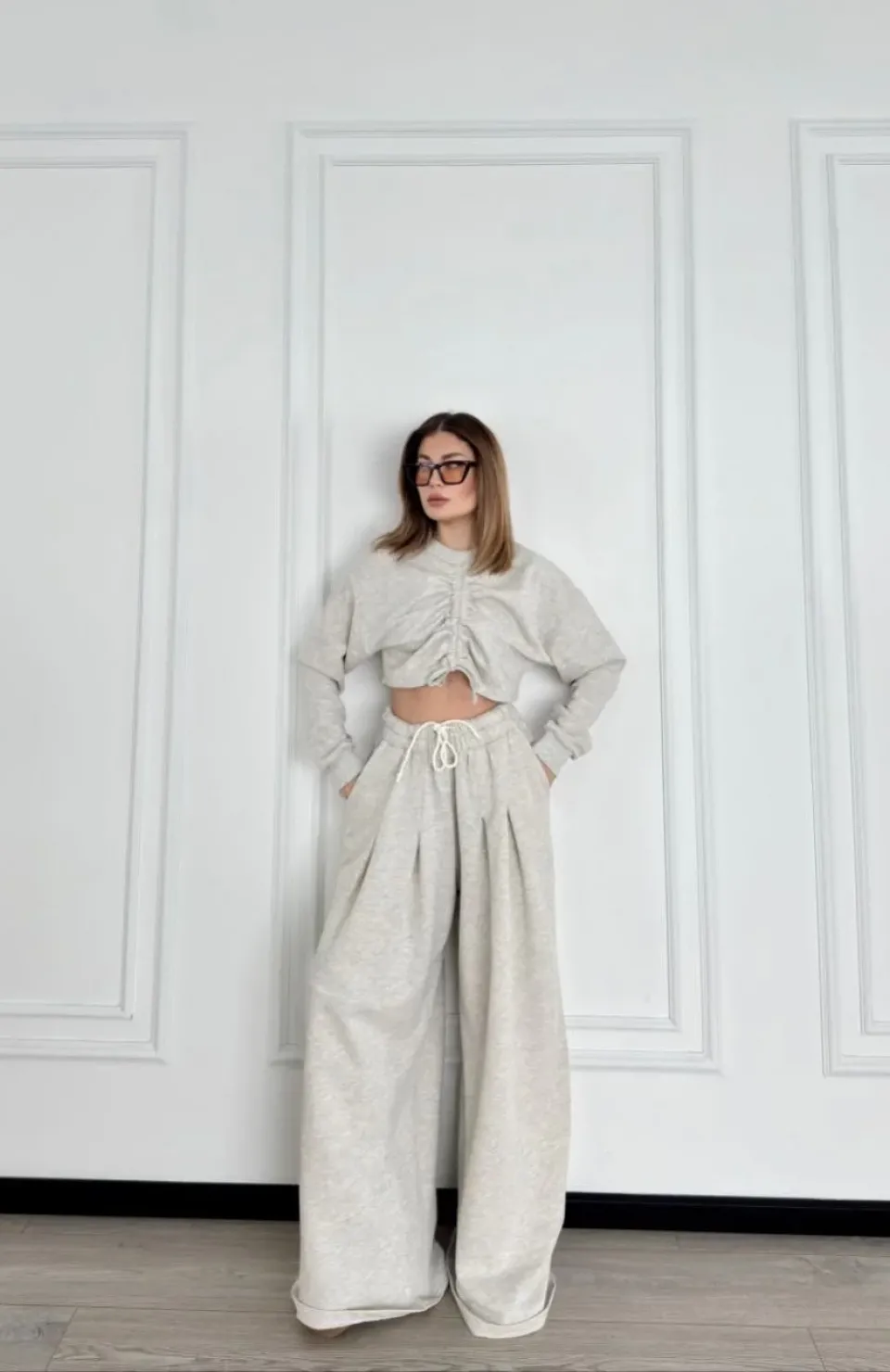 Uzun Kollu Önü İp Büzgülü Crop ve Pantolon İkili Takım - Gri
