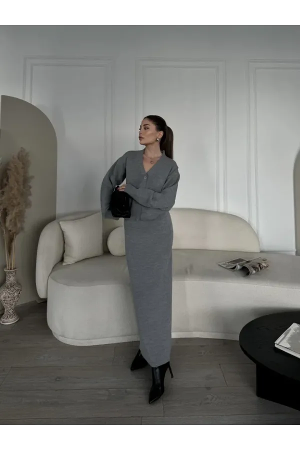 V Yaka 3 Düğmeli Hırka Takım Triko İkili Etekli - Gri