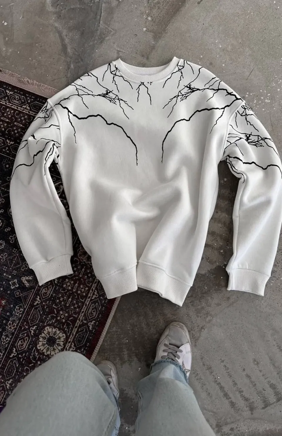 Yıldırım Baskılı Bisiklet Yaka SweatShirt - Beyaz Somersan Giyim | Kadın, Erkek ve Çocuk Moda