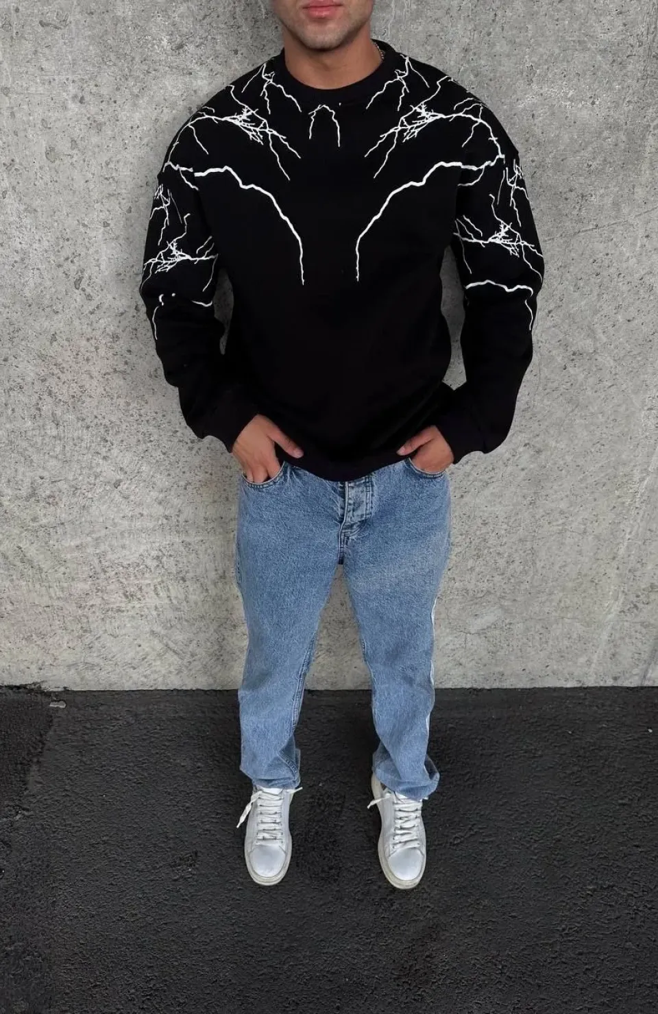 Yıldırım Baskılı Bisiklet Yaka SweatShirt - Siyah Somersan Giyim | Kadın, Erkek ve Çocuk Moda