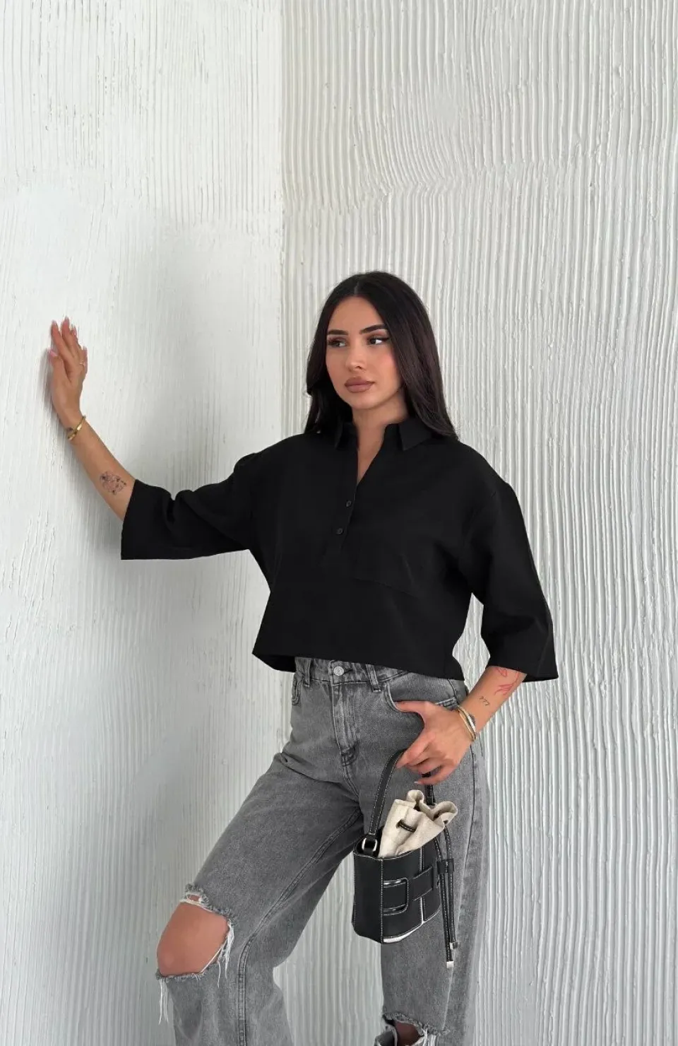 Z Krep Kadın Crop Yakalı Gömlek İlik Düğmeli Üç Çeyrek Sleeve Kol - Siyah